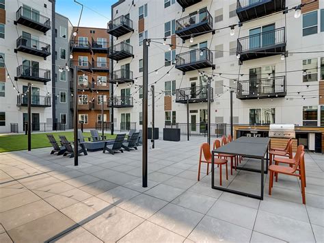 1425 ellinwood des plaines il|Welkin Apartments